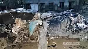 যশোরে গাছে প্রাইভেট কারের ধাক্কা, সাবেক ছাত্রলীগ নেতাসহ নিহত ২