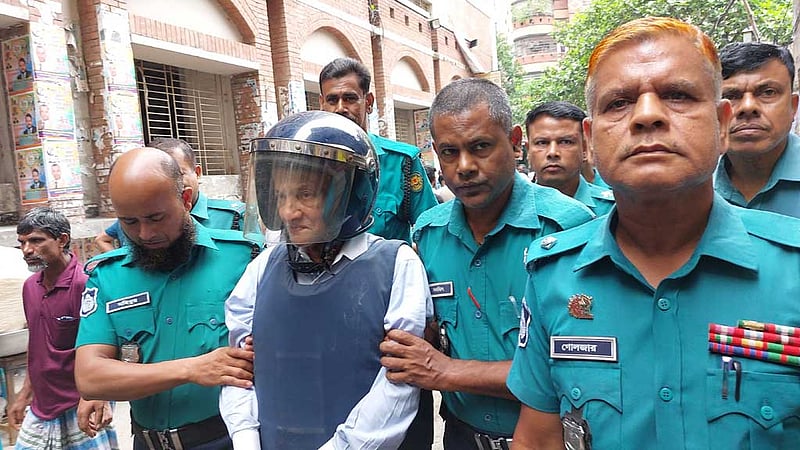 কামাল মজুমদার এবার অস্ত্র মামলায় গ্রেপ্তার