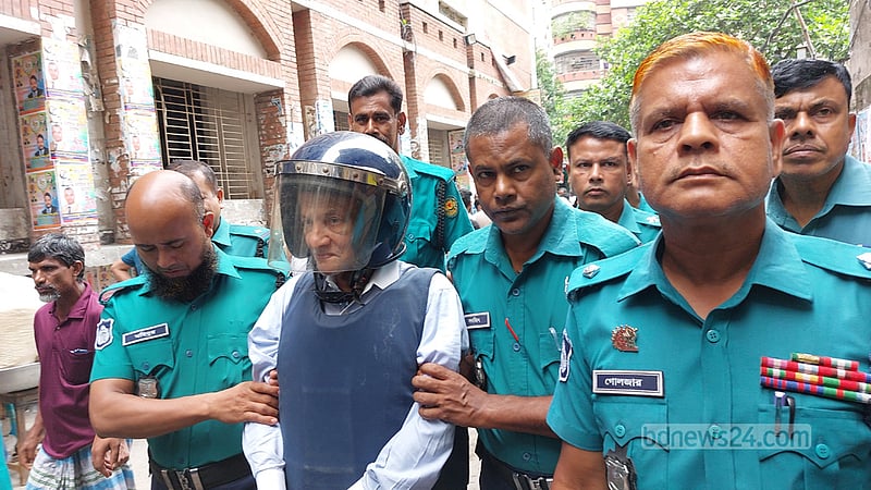 আদালতে কথা বলার সুযোগ চাইলেন কামাল মজুমদার