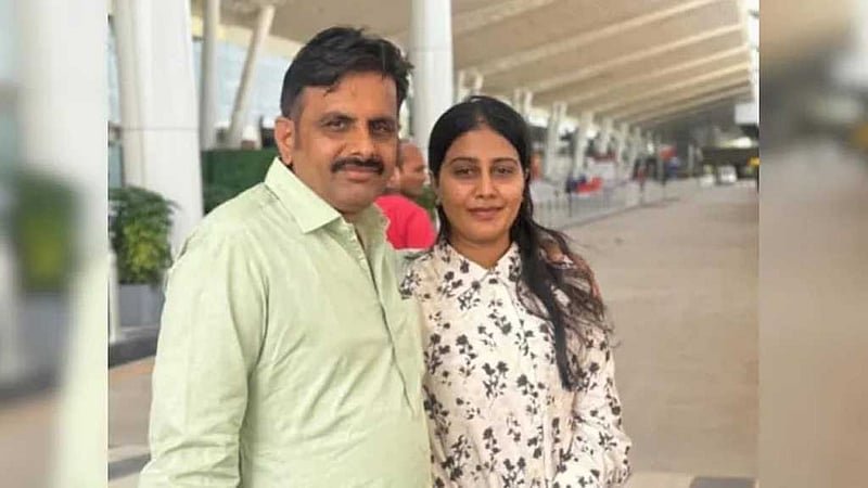 লন্ডনে সংসার পাতার কথা ছিল নববধূর, উড়োজাহাজ বিধ্বস্তে গেল প্রাণ