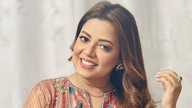 বিচ্ছেদের খবর জানিয়ে যা লিখলেন কনা