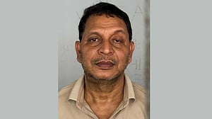 মানিকগঞ্জ জেলা শ্রমিক লীগ সভাপতি ঢাকায় গ্রেপ্তার