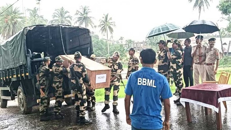 ৩৬ ঘণ্টা পর প্রদীপের লাশ ফেরত দিল বিএসএফ