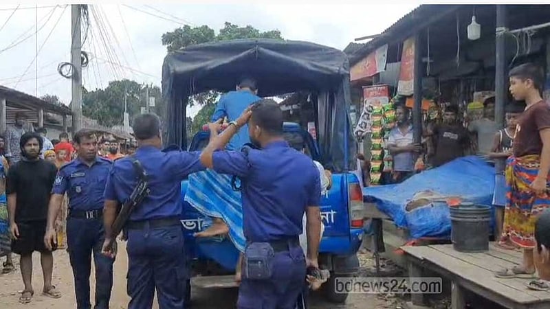 ভালুকায় ৩ কিশোর খেলনা পিস্তল নিয়ে দোকানে ঢুকে বলে ‘যা আছে দে’