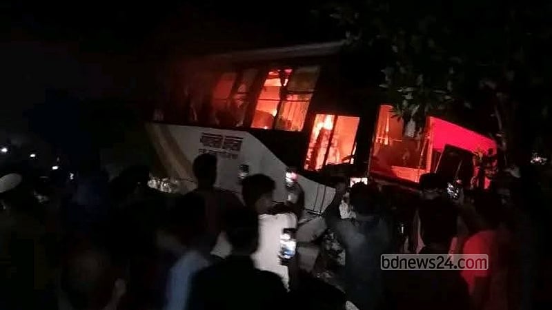 ময়মনসিংহে বাস-মাহিন্দ্রার সংঘর্ষে ছয়জন নিহত