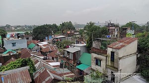 চনপাড়া কে চালায়