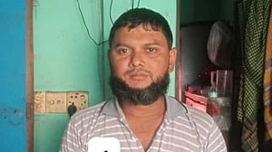 ছাত্রলীগ নেতাকে ছাড়াতে সংঘর্ষ: যুবদল নেতার গুলিবিদ্ধ ভাইয়ের মৃত্যু