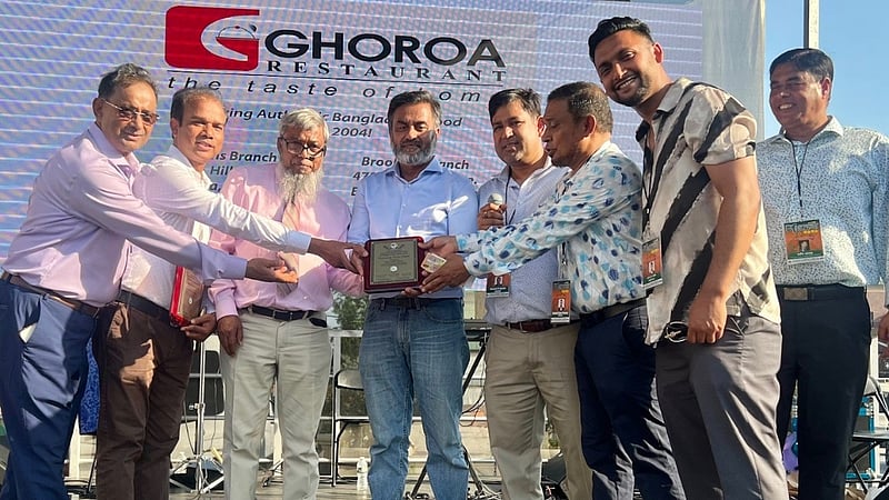 ব্রুকলিনে বাংলাদেশি ব্যবসায়ীদের উদ্যোগে পথমেলা