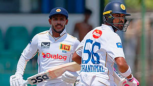 ধারহীন বোলিংয়ে বাংলাদেশের বাজে দিন