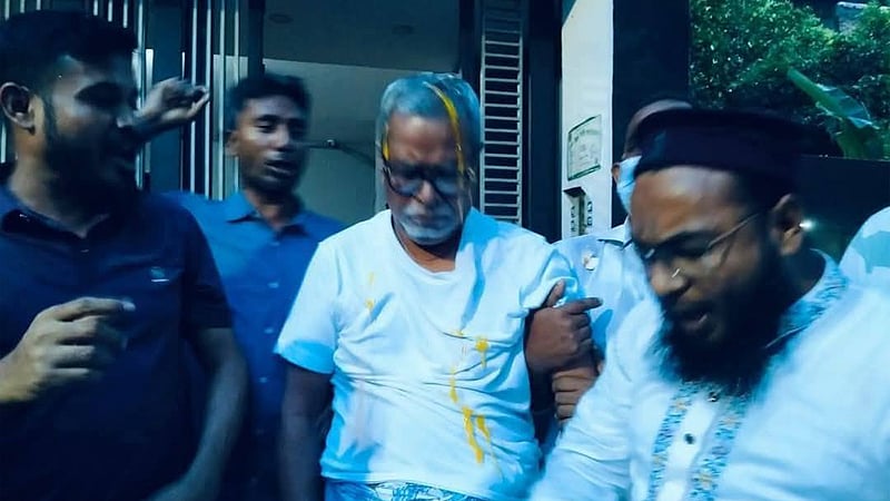 নূরুল হুদাকে হেনস্তা: স্বেচ্ছাসেবক দলের ৩ জনের জামিন