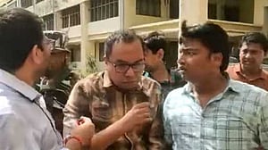 দুদকের এক মামলায় পি কে হালদারসহ ১২ জনকে গ্রেপ্তারে পরোয়ানা