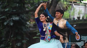 ধরিত্রীকে সবুজ করার আহ্বান বর্ষা উৎসবে