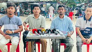 রাকসুতে ‘জাতিসত্তা বিষয়ক’ পদ চায় ‘আদিবাসী’ শিক্ষার্থীরা