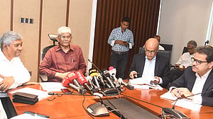 এক বাজেটেই সব ঠিক করা যায় না: অর্থ উপদেষ্টা