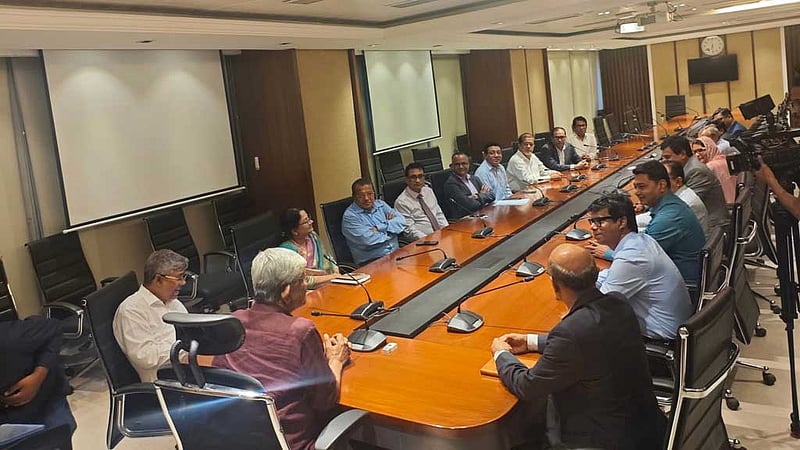 আন্দোলনকারীরা না এলেও ‘অত্যন্ত আশাবাদী’ এনবিআর চেয়ারম্যান