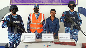 সুন্দরবনের ‘বনদস্যু বাহিনীর সদস্য’ অস্ত্র-গুলিসহ গ্রেপ্তার