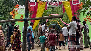মামার বিয়ের বরযাত্রী ৩ মাসের শিশু, সড়কে ঝরল প্রাণ