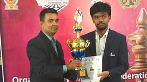 শ্রীলঙ্কায় চ্যাম্পিয়ন তাজওয়ার, ভিয়েতনামে রানারআপ ফাহাদ