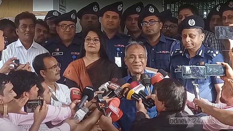 জনবান্ধব হতে পারলে পুলিশের কলঙ্ক মুছে যাবে: স্বরাষ্ট্র উপদেষ্টা