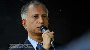 ‘লাইফ সাপোর্টে’ আরেফিন সিদ্দিক