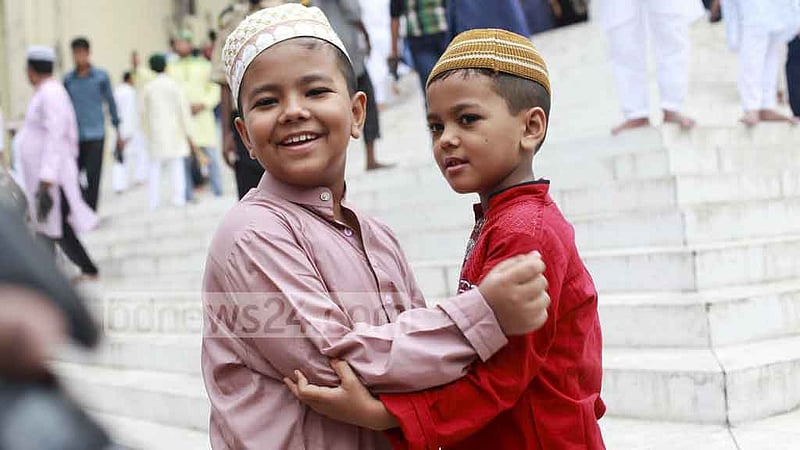কখন কোথায় ঈদের জামাত