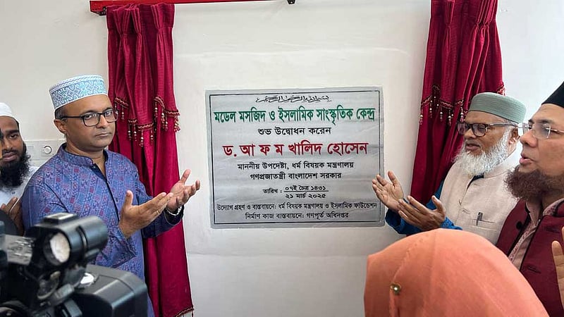 ওমরাহর ক্ষেত্রে ‘বিমানের টিকেট সিন্ডিকেট’ ভেঙে দেওয়া হয়েছে: ধর্ম উপদেষ্টা