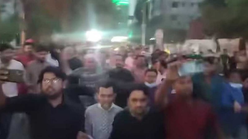 ধানমন্ডিতে আওয়ামী লীগের ঝটিকা মিছিল, ৩ জন আটক