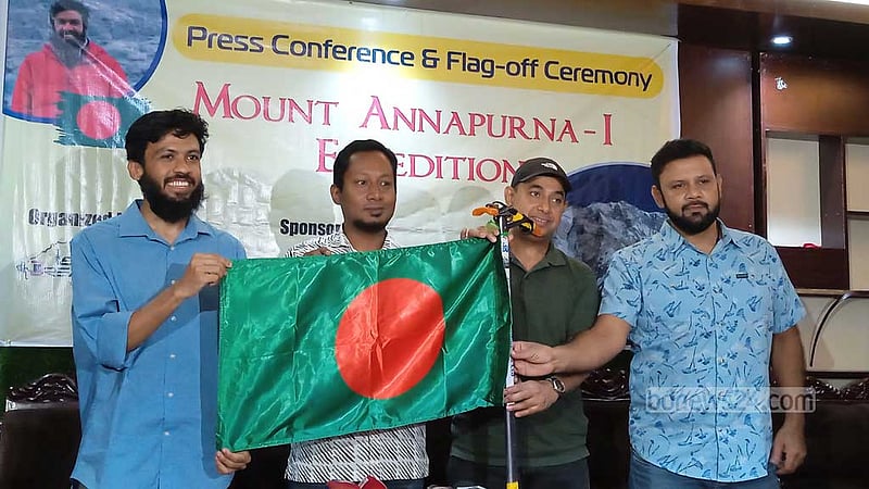 বাবরের এবারের গন্তব্য অন্নপূর্ণা-১