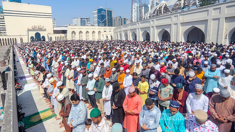 সব মসজিদে বেলা দেড়টায় জুমার নামাজ আদায়ের নির্দেশনা