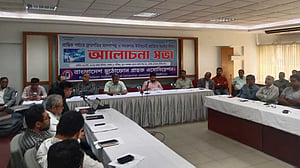 দেশে স্টারলিংক আনা সরকারের ‘রাজনৈতিক প্রতিশ্রুতি’: ফয়েজ আহমদ