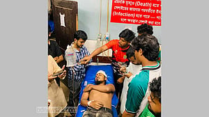 ব্রাহ্মণবাড়িয়ায় সড়ক দুর্ঘটনার জেরে হামলায় ৩ ছাত্র প্রতিনিধি আহত, মামলা