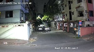 বারিধারা ডিওএইচএসে গাড়িতে এসে ২১ মিনিটে আরেক গাড়ি ‘চুরি’