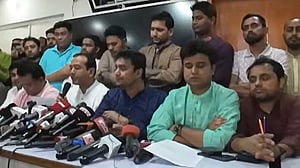 শিবিরের ইফতারের খরচ নিয়ে ছাত্রদল নেতার প্রশ্ন