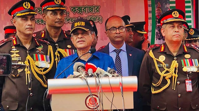আরাকান আর্মি ও জান্তা সরকার দুপক্ষের সঙ্গেই সুসম্পর্ক রাখতে হচ্ছে: স্বরাষ্ট্র উপদেষ্টা
