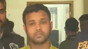 কর্মক্ষেত্রে পরিচয়-প্রেম, বিয়ের জন্য ‘চাপ দেওয়াতেই প্রেমিকাকে খুন’