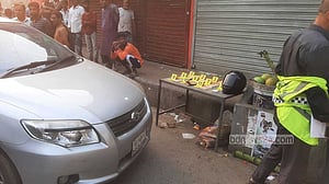 শীর্ষ সন্ত্রাসী সরোয়ারকে ‘টার্গেট করেই’ গাড়িতে গুলি