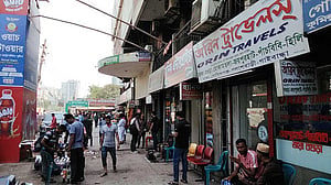 রাজধানীর ভেতর থেকে বাস কাউন্টার সরাতে ৭ দিন সময় দিল পুলিশ
