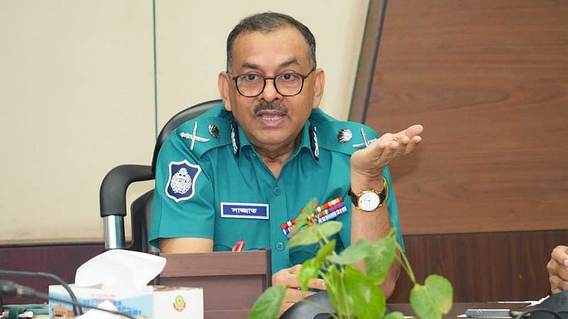 ঢাকায় আইনশৃঙ্খলার ‘উন্নতি’ হয়েছে: ডিএমপি কমিশনার