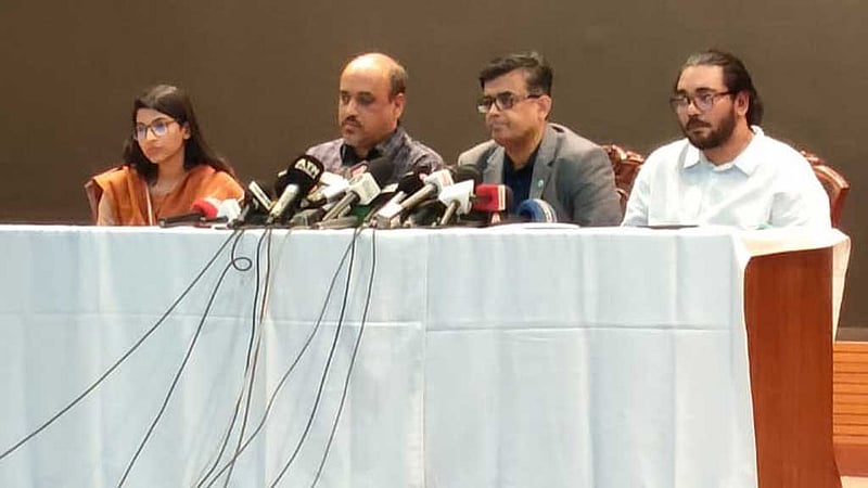 চোখের পাতা নড়েছে মাগুরায় ধর্ষণের শিকার শিশুটির