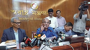 দেশ বিরোধী উস্কানিদাতাদের গ্রেপ্তার করা হবে: স্বরাষ্ট্র উপদেষ্টা