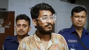 ফেইসবুকে ‘নারী বিদ্বেষী বার্তা’ ছড়ানোর অভিযোগ, যুবক গ্রেপ্তার