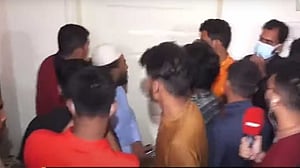 ‘তানভীর ইমামের বাড়ি’ বলে গুলশানের বাসায় ঢুকে শতাধিক ব্যক্তির ‘তল্লাশি’