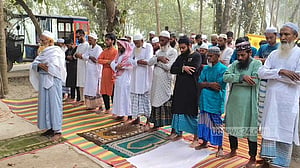 ঈদ উদ্‌যাপন করলেন জামালপুরের ১৬ গ্রামের মানুষ