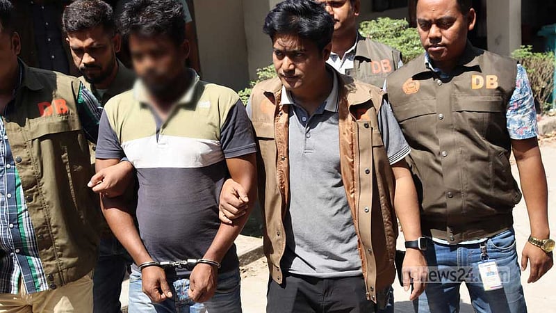 যশোরে দুই চোখ তুলে ফেলার ঘটনা পরকীয়ার জেরে: পুলিশ, গ্রেপ্তার ১