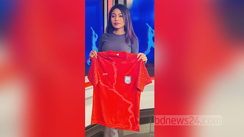 সৃজনশীলতা ও ফুটবলকে এক করেছে হৃদয়ে বাংলাদেশ জার্সি