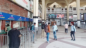 ফাঁকা স্টেশন, টার্মিনাল- ঈদযাত্রার চিত্র বদল ই-টিকেটিংয়ে