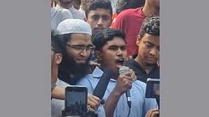 আওয়ামী লীগ নিষিদ্ধের ঘোষণায় দেরি হলে জুলাইয়ের পুনরাবৃত্তি ঘটবে: রাফি