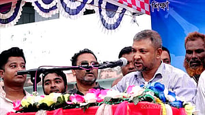 ‘অ্যারেস্ট করতে হলে আমাদের অনুমতি নিতে হবে’: বিএনপি নেতার ভাই