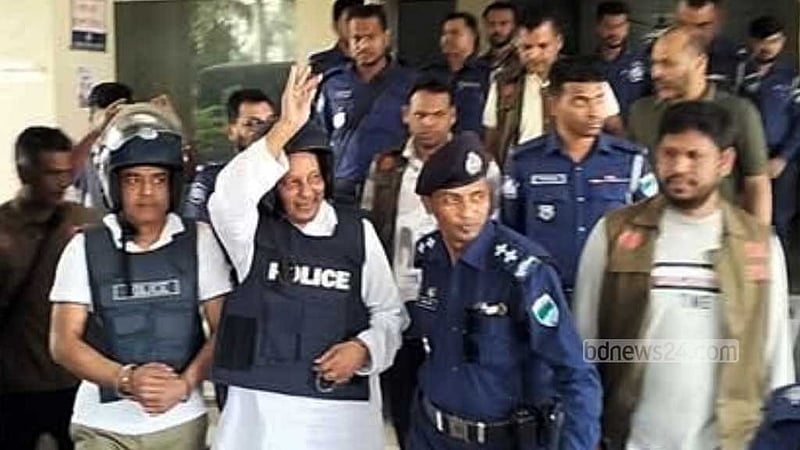 ইনু-জর্জের হাতকড়া পরা নিয়ে এজলাসে হট্টগোল