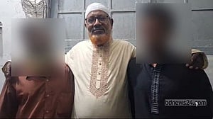রোজা না রাখায় কানে ধরে ওঠবস: ক্ষমা চাইলেন লক্ষ্মীপুরের ব্যবসায়ী নেতা